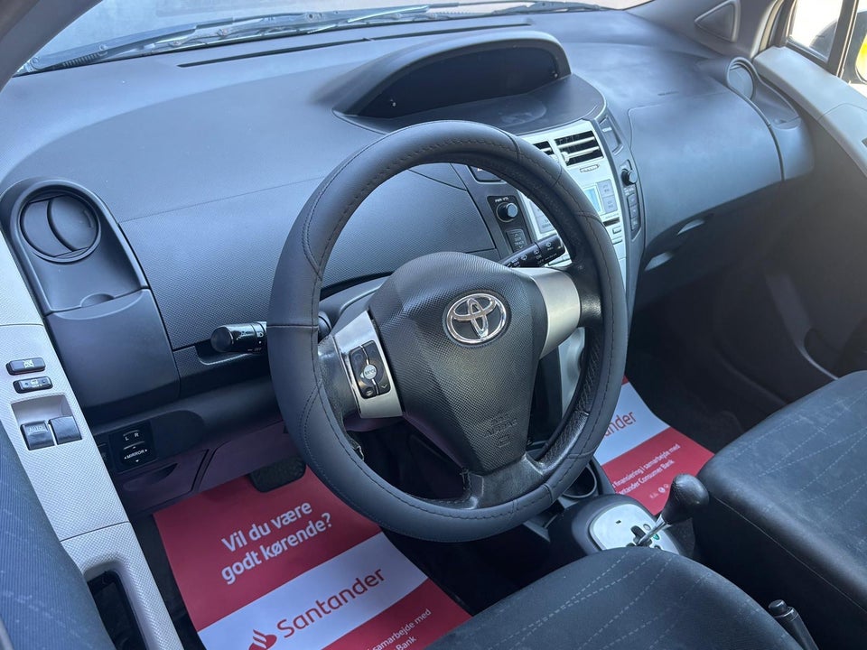 Toyota Yaris 1,3 Luna M/M 5d