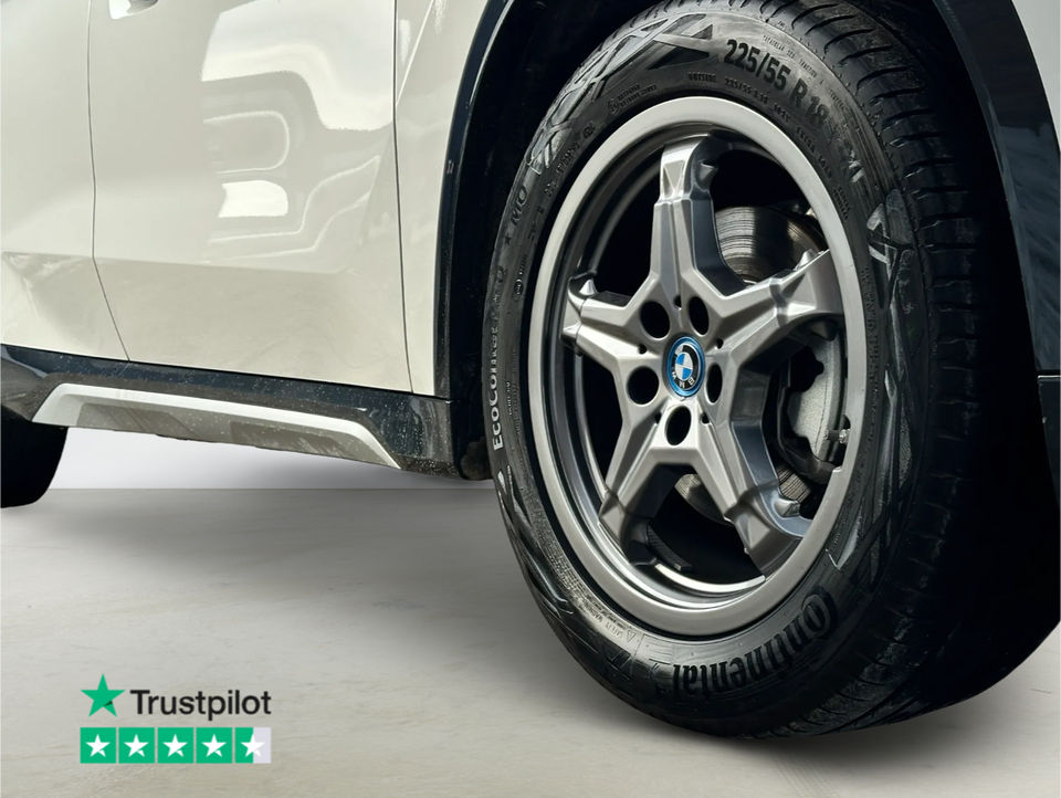 BMW iX1 eDrive20 X-Line 5d