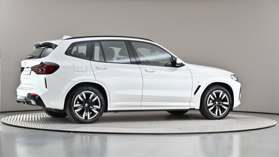 BMW iX3 Charged M-Sport 5d