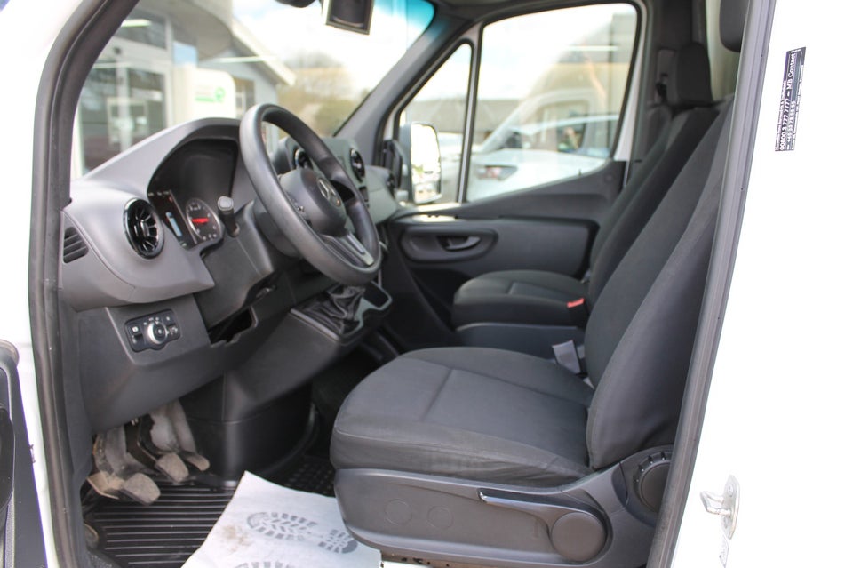 Mercedes Sprinter 314 2,2 CDi A2 Chassis FWD 2d