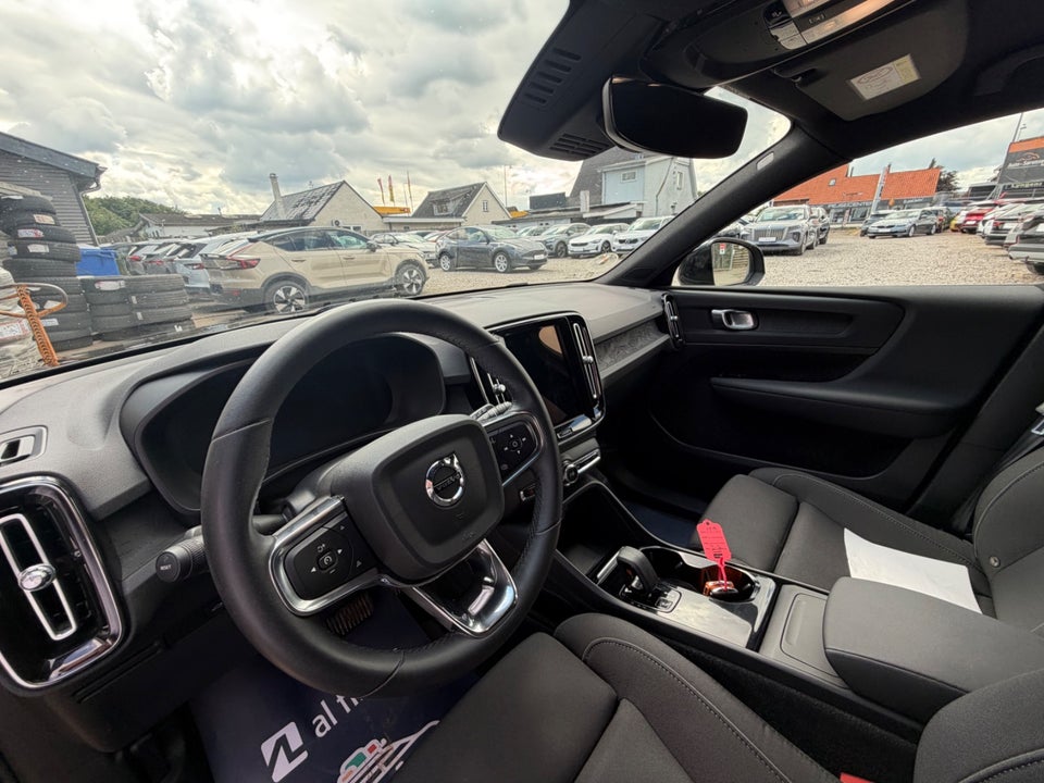 Volvo XC40 ReCharge Core 5d