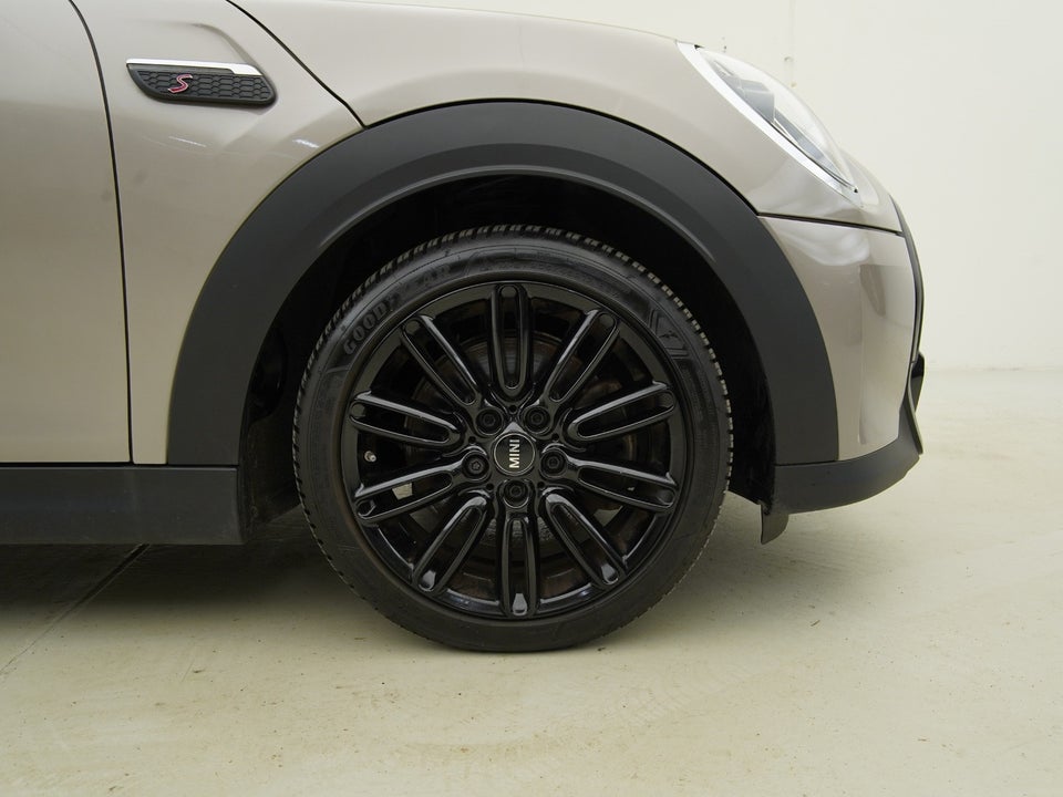 MINI Cooper S 2,0 Essential Cabriolet aut. 2d