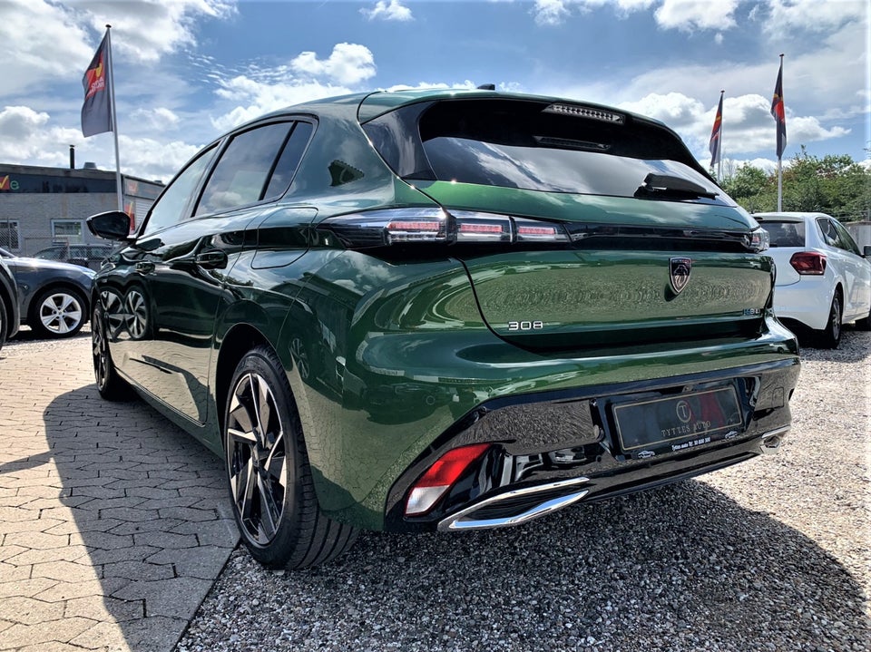 Peugeot 308 1,6 Hybrid First Selection+ EAT8 5d
