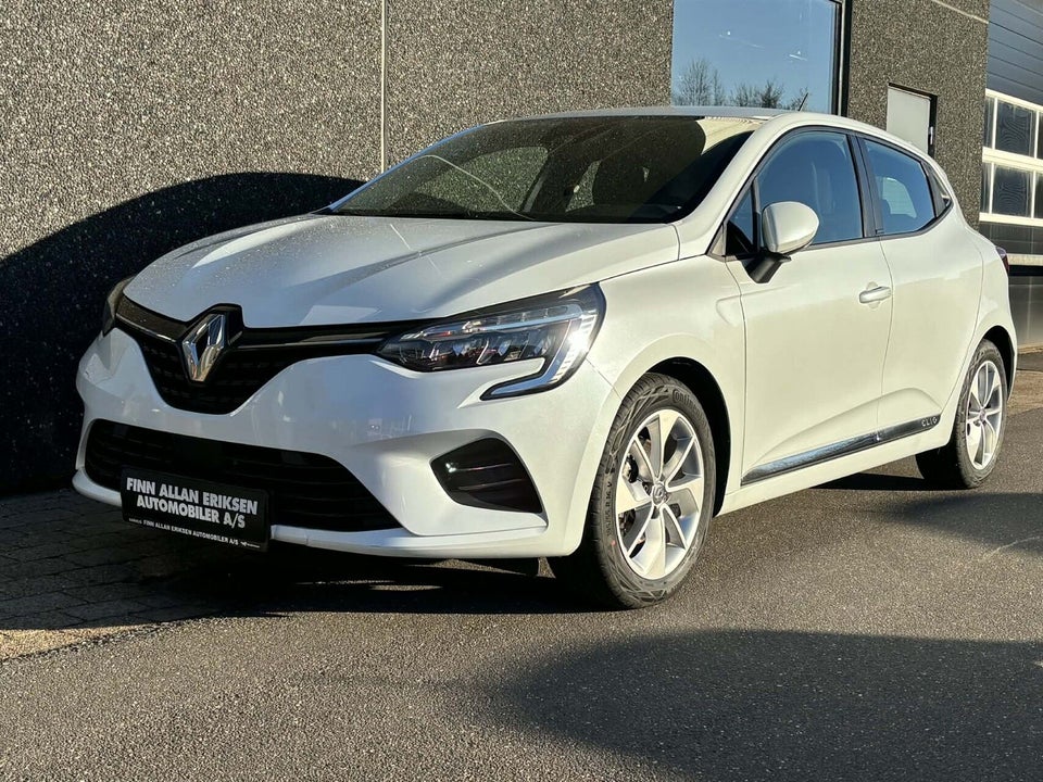 Renault Clio V 1,6 E-Tech Zen 5d