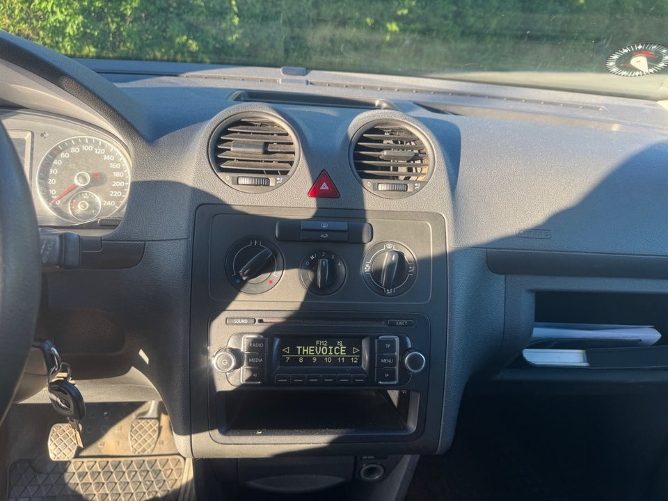 VW Caddy 1,6 TDi 75 Trendline BMT Van 4d