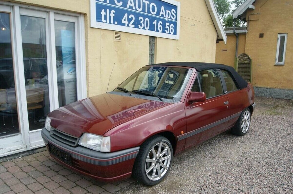 Opel Kadett 1,6i Cabriolet 2d