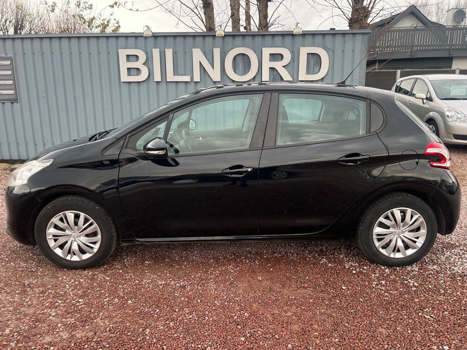 Peugeot 208 1,2 VTi Active 5d