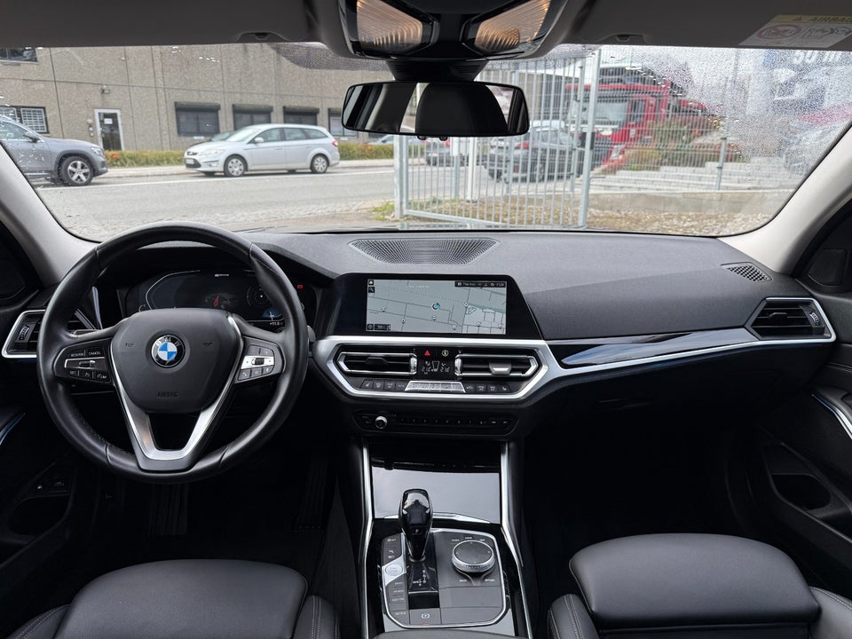 BMW 330e 2,0 Touring Sport Line aut. 5d