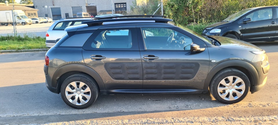 Citroën C4 Cactus 1,6 e-HDi 92 Shine ETG6 5d