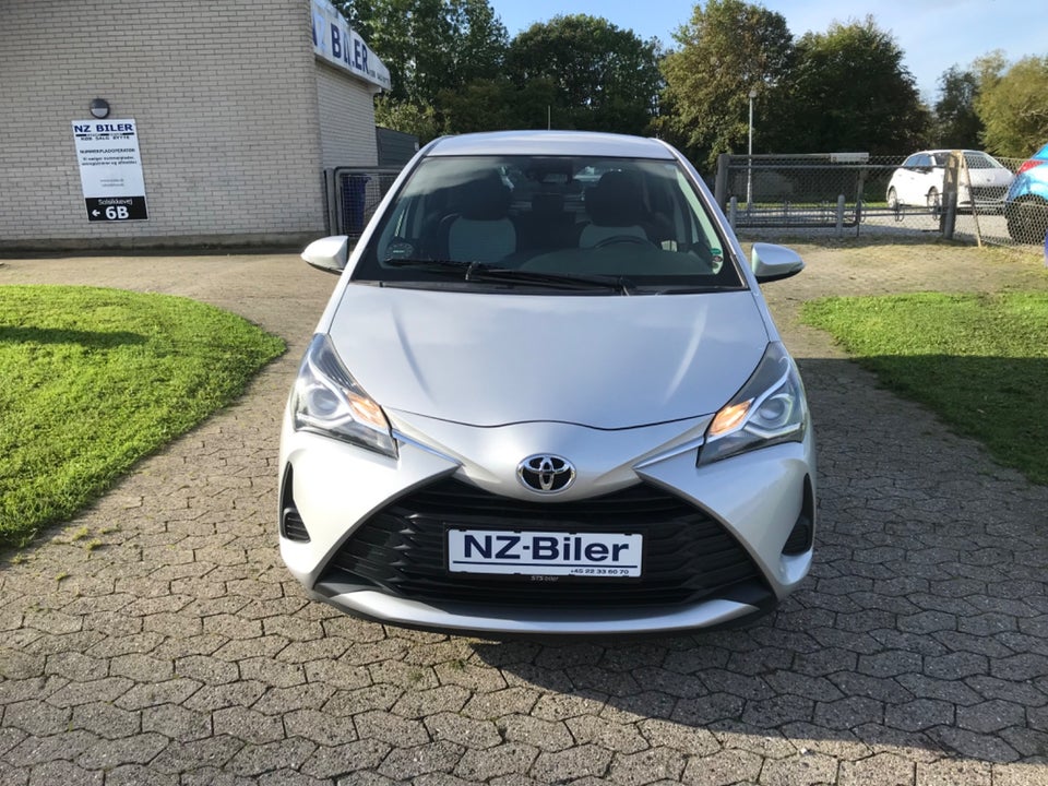 Toyota Yaris 1,0 VVT-i T2 5d