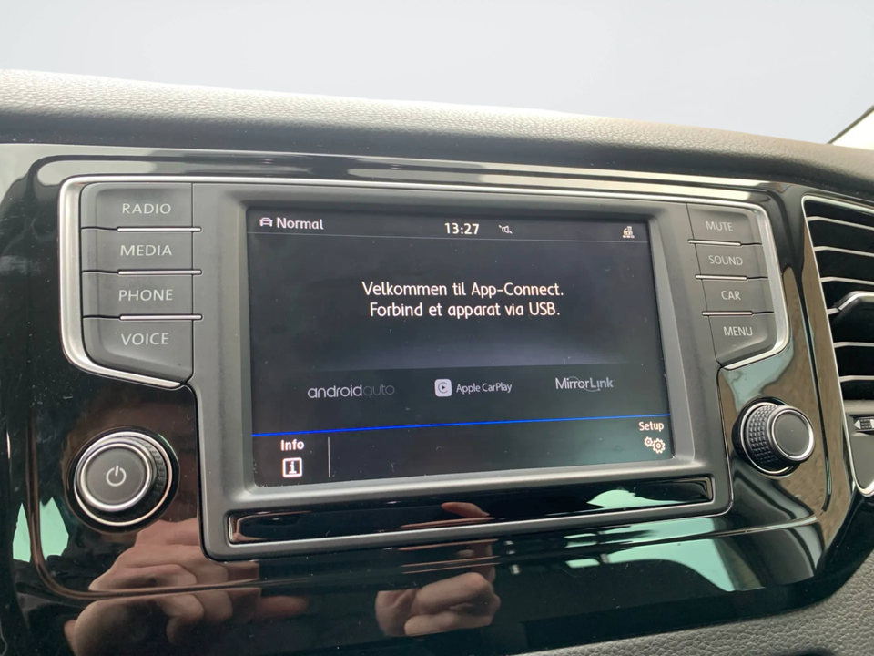 VW Golf Sportsvan 1,4 TSi 150 R-line DSG BMT 5d