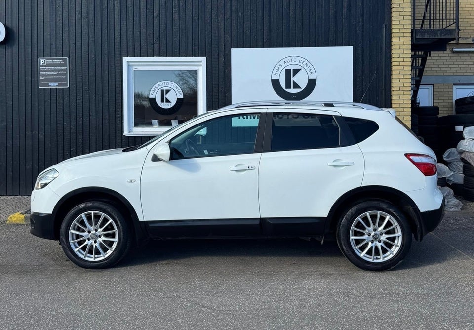 Nissan Qashqai 2,0 Acenta CVT 5d