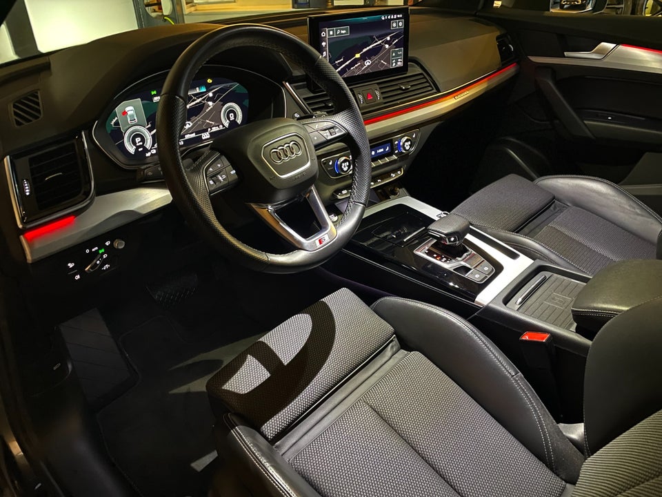 Audi Q5 50 TFSi e S-line quattro S-tr. 5d