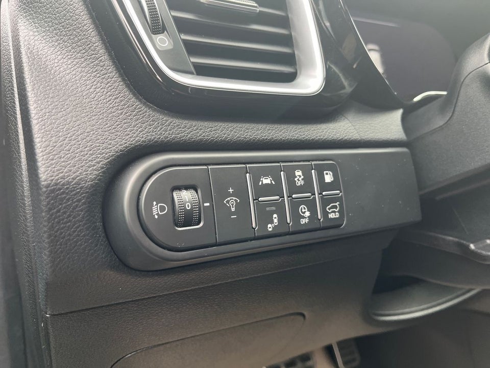 Kia Ceed 1,6 PHEV Upgrade SW DCT 5d