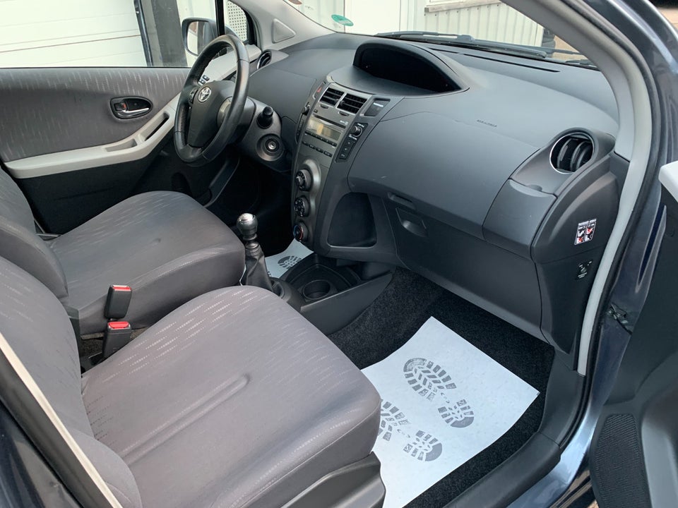 Toyota Yaris 1,3 T2 5d