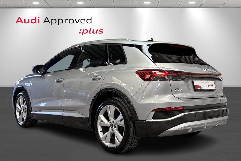 Audi Q4 e-tron 45 S-line 5d