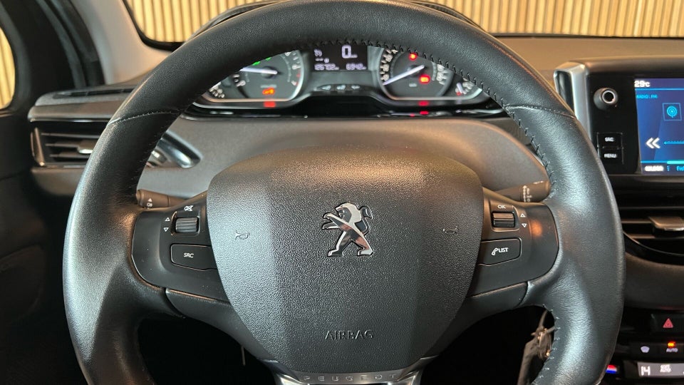 Peugeot 208 1,2 VTi 82 Envy 5d
