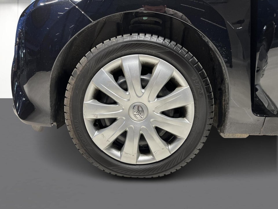 Toyota Aygo 1,0 VVT-i x-press 5d