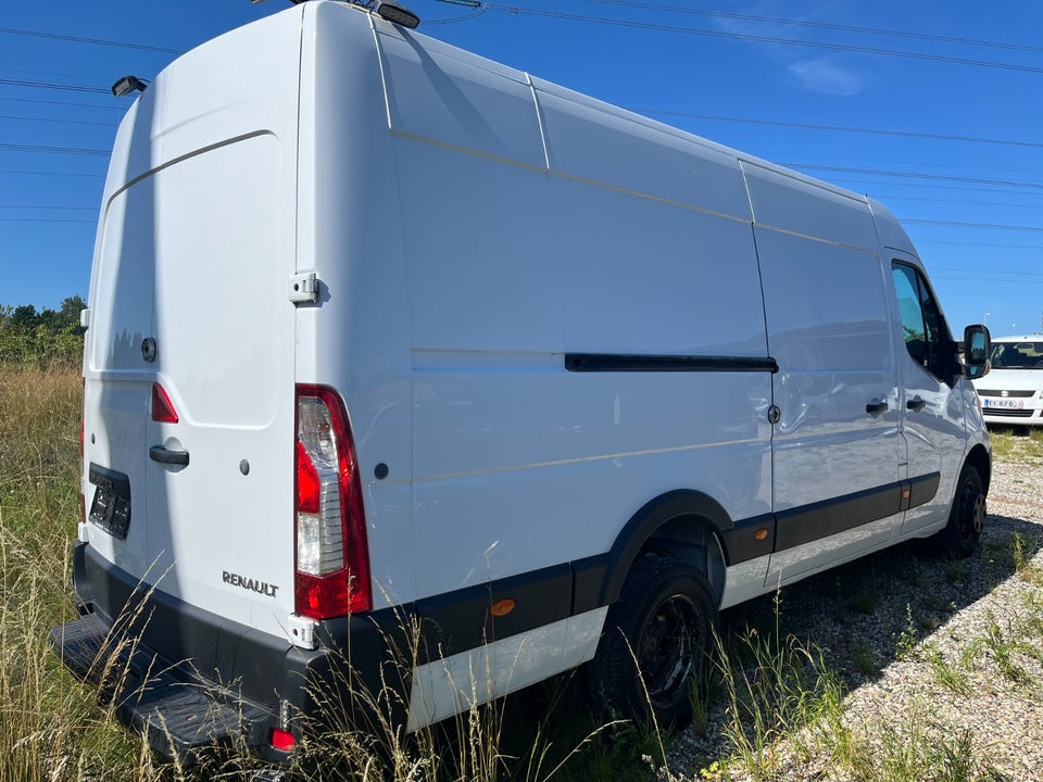 Renault Master III T35 2,3 dCi 165 L3H2 Kassevogn RWD