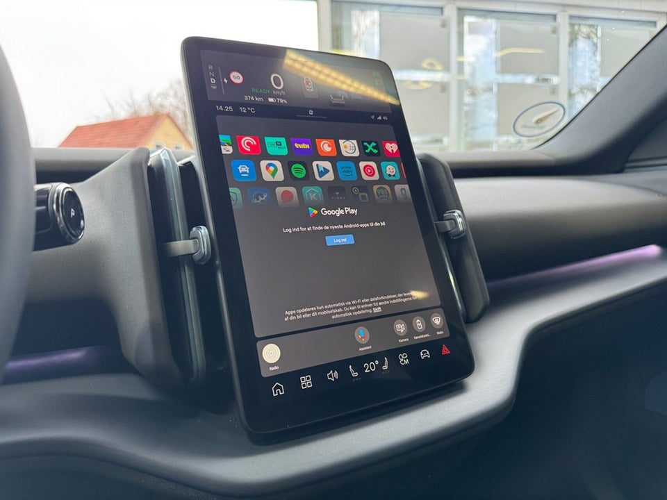 Volvo EX30 Extended Range Plus 5d