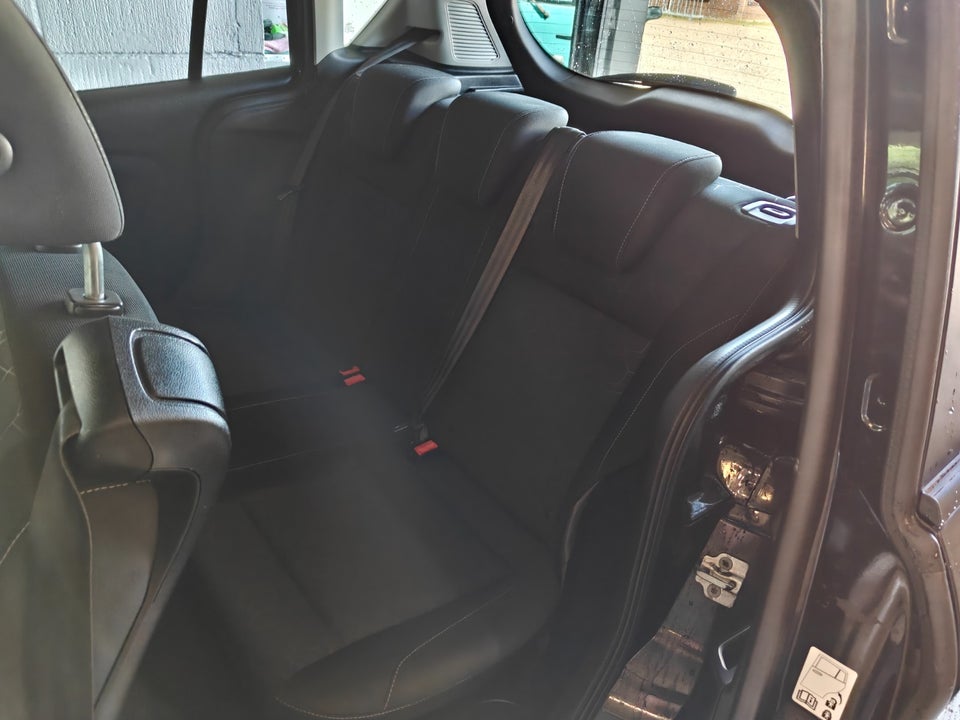 Ford B-MAX 1,0 SCTi 100 Titanium 5d