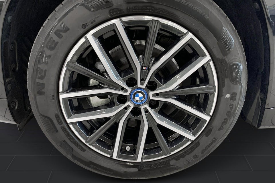 BMW iX1 eDrive20 M-Sport 5d