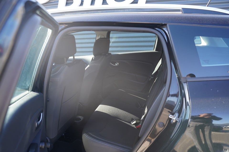 Renault Clio IV 0,9 TCe 90 Expression Sport Tourer 5d