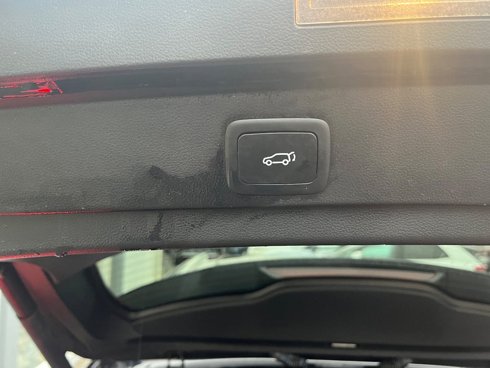 MG Marvel R Luxury 5d