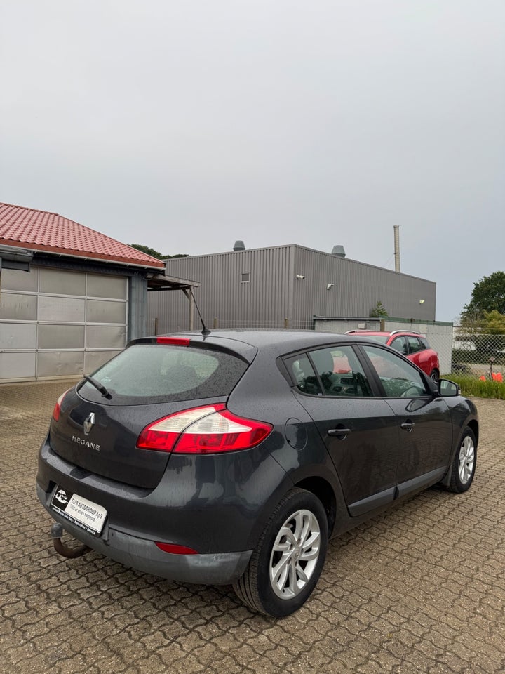 Renault Megane III 1,6 110 Expression Sport Tourer 5d