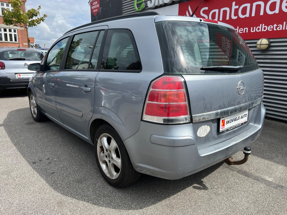 Opel Zafira 1,6 16V 105 Enjoy 7prs 5d