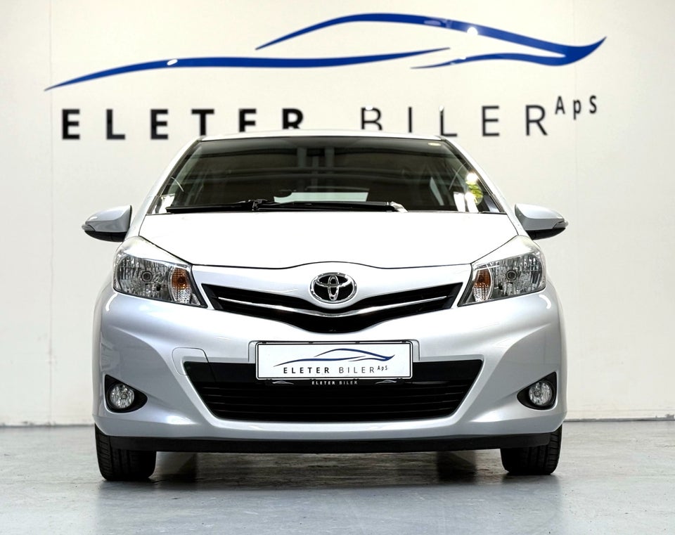 Toyota Yaris 1,0 VVT-i T2 5d
