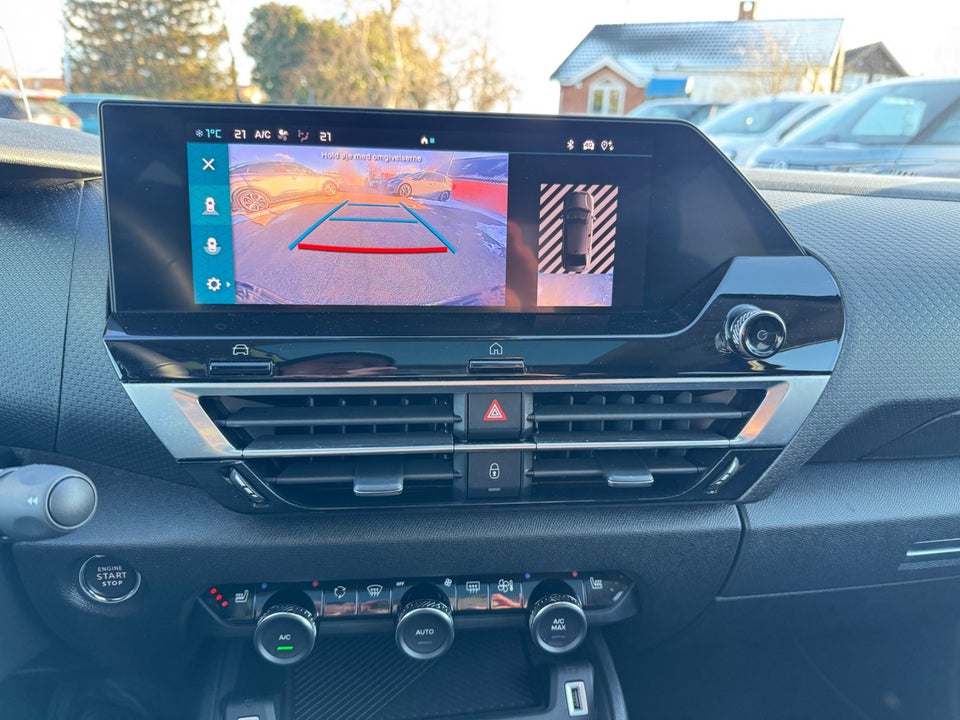 Citroën ë-C4 X 50 Shine 4d