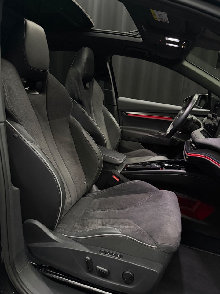 Skoda Enyaq 80 iV Sportline Maxx 5d