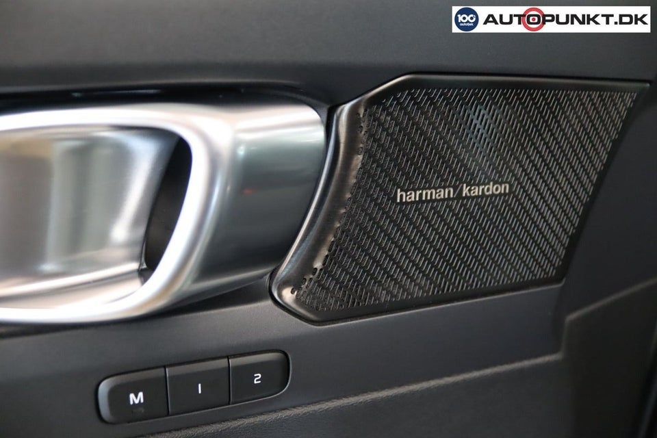 Volvo XC40 P8 ReCharge Twin Pro 5d
