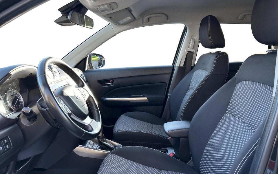 Suzuki Vitara 1,4 mHybrid Active aut. 5d