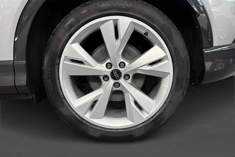 Audi Q4 e-tron 45 Progress 5d