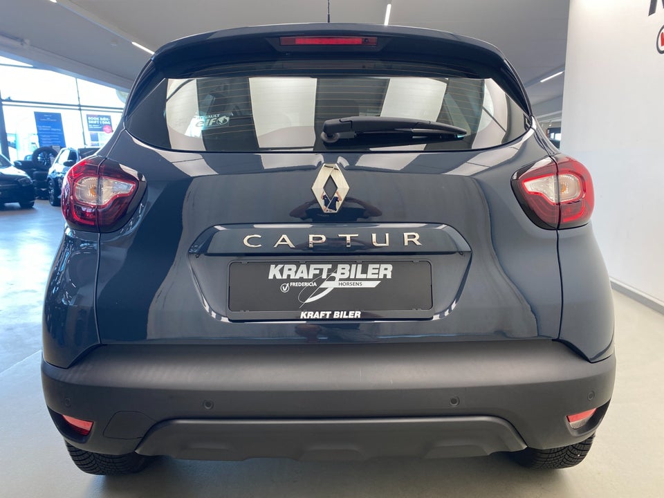 Renault Captur 0,9 TCe 90 Expression 5d