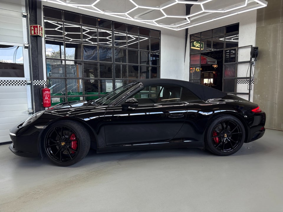 Porsche 911 Carrera S 3,0 Cabriolet PDK 2d