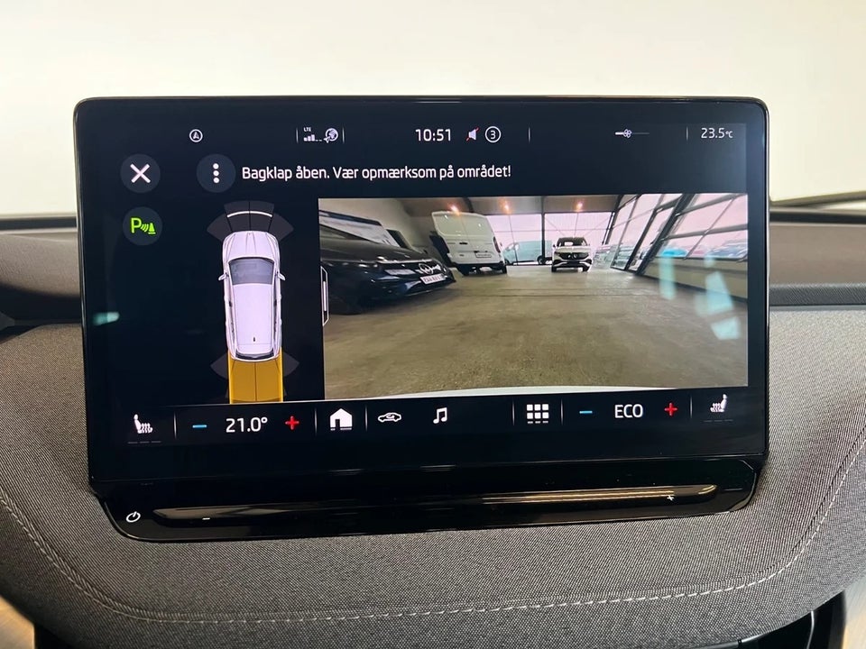 Skoda Enyaq 80 iV Plus Loft 5d