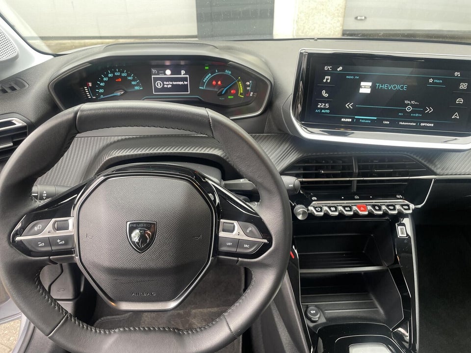 Peugeot e-208 50 Style 5d