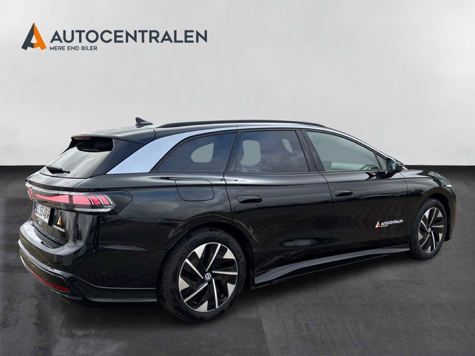 VW ID.7 77 Style+ Tourer 5d