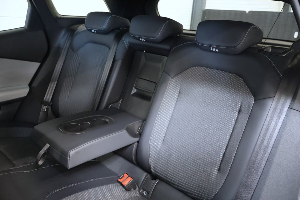 Ford Explorer 77 Select Extended Range 5d