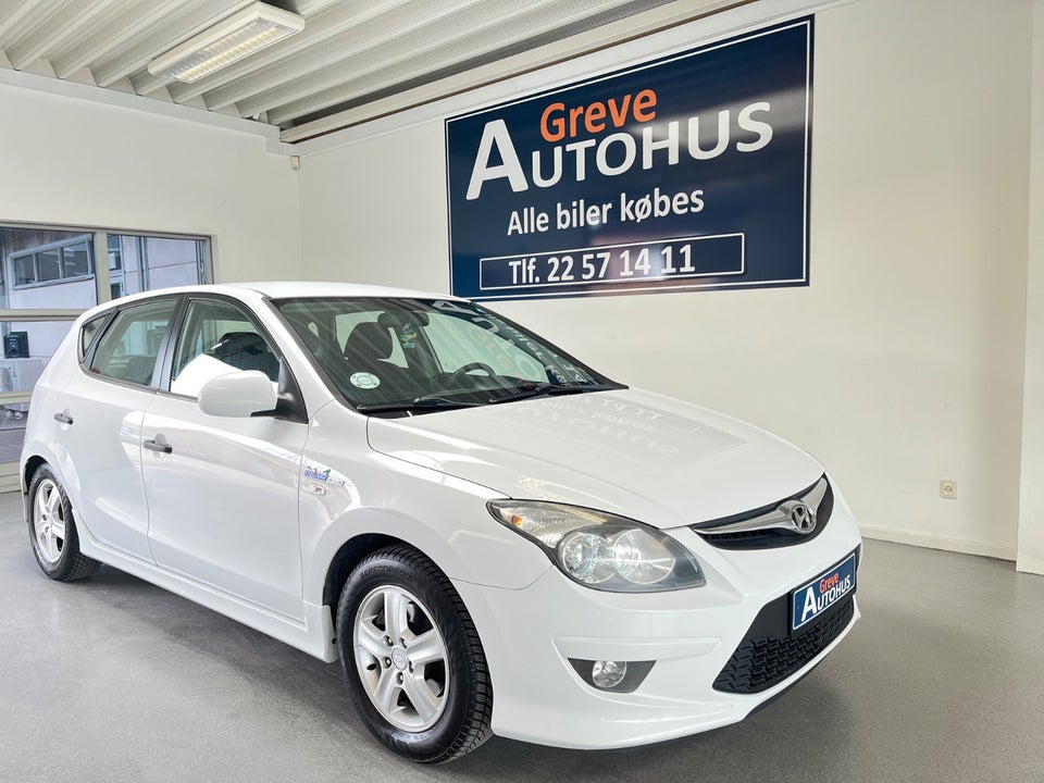 Hyundai i30 1,6 CRDi 90 Classic Sense Eco 5d