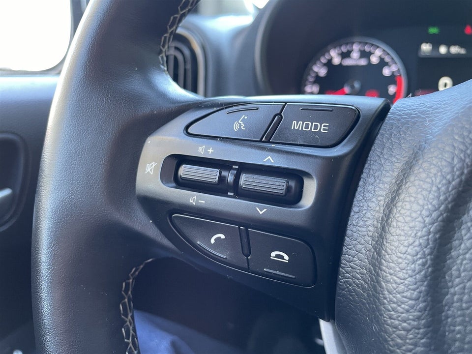 Kia Picanto 1,0 Prestige Upgrade AMT 5d