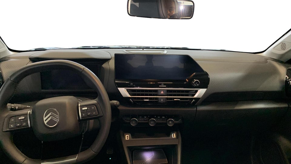 Citroën ë-C4 X 54 Plus 4d