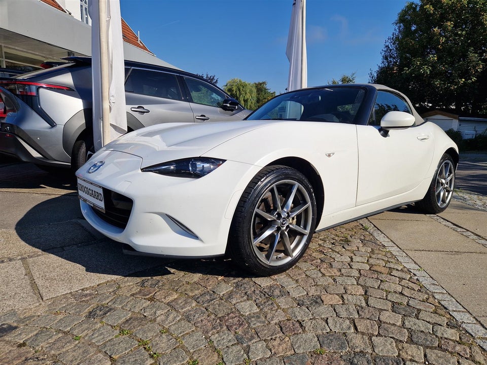 Mazda MX-5 2,0 SkyActiv-G 184 Roadster 2d