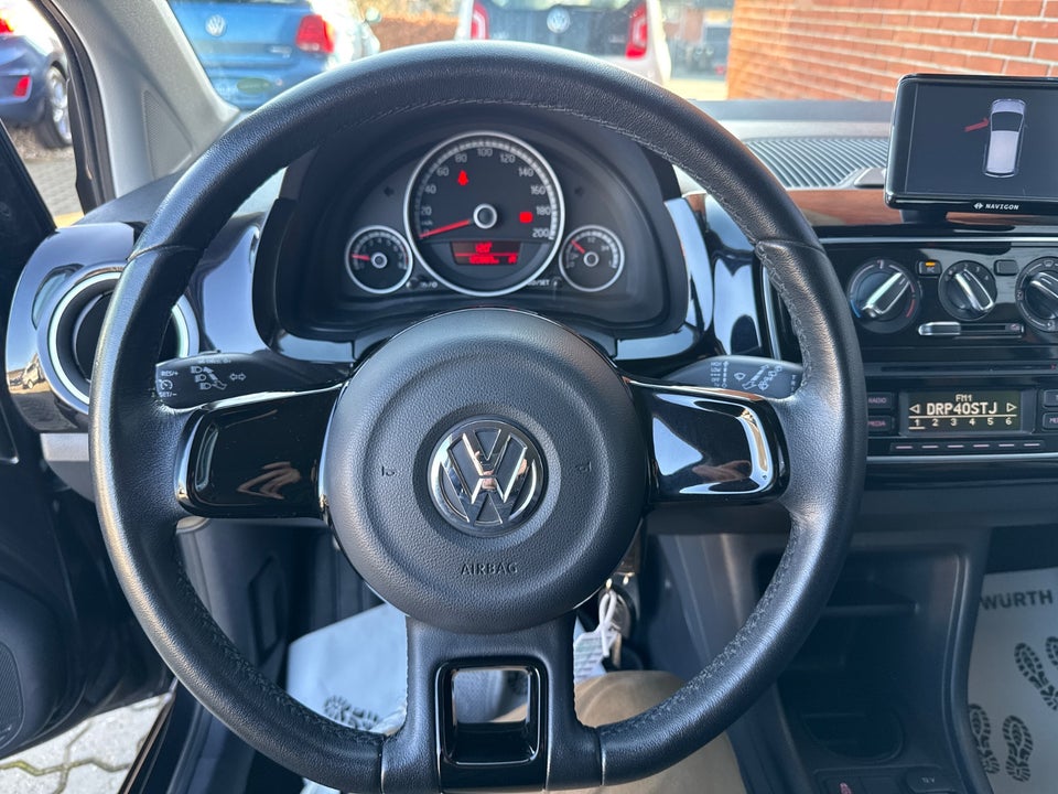 VW Up! 1,0 75 High Up! BMT 5d