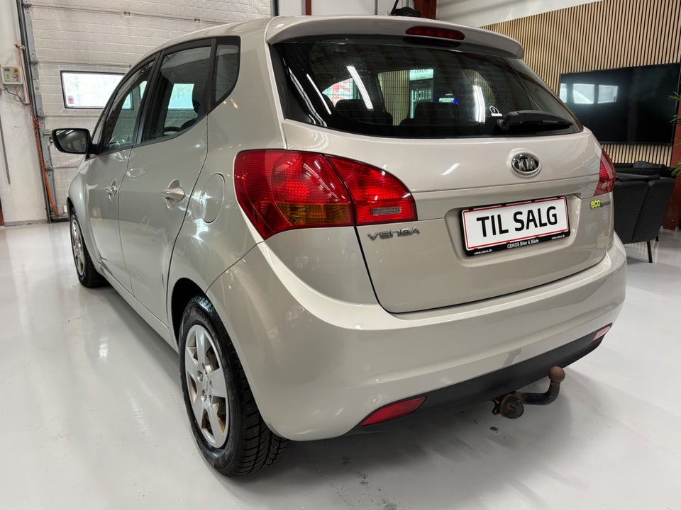 Kia Venga 1,4 CVVT Exclusive Fashion 5d