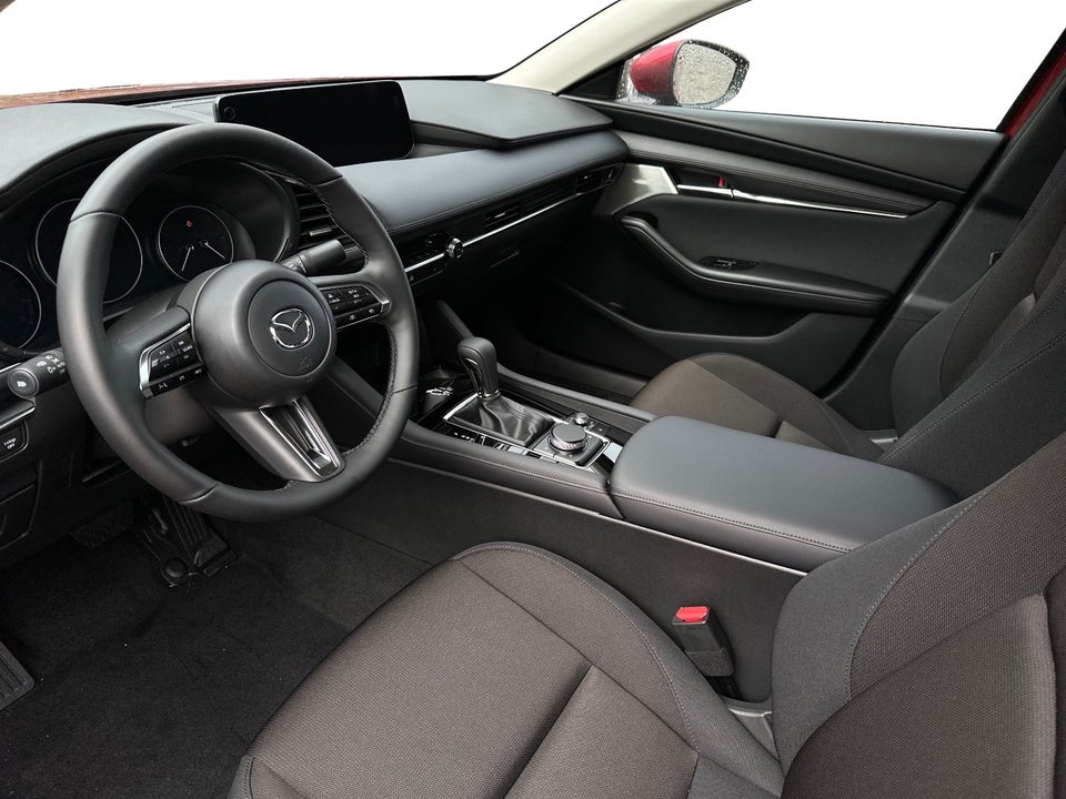 Mazda 3 2,5 e-SkyActiv-G 140 Centre-line 4d