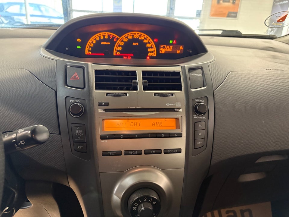 Toyota Yaris 1,3 T2 5d